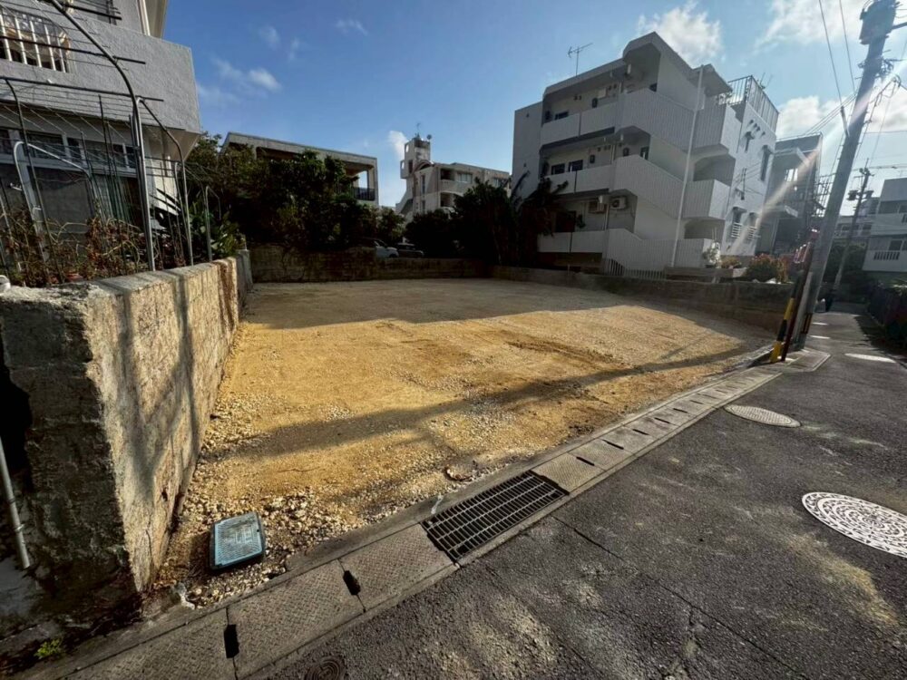 那覇市RC2階造安富祖邸建物解体撤去工事